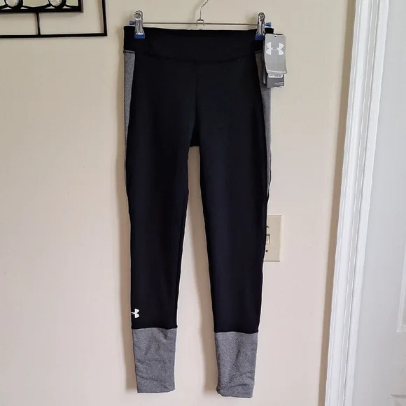 Under Armour Black and Gray Girls Leggings size Large