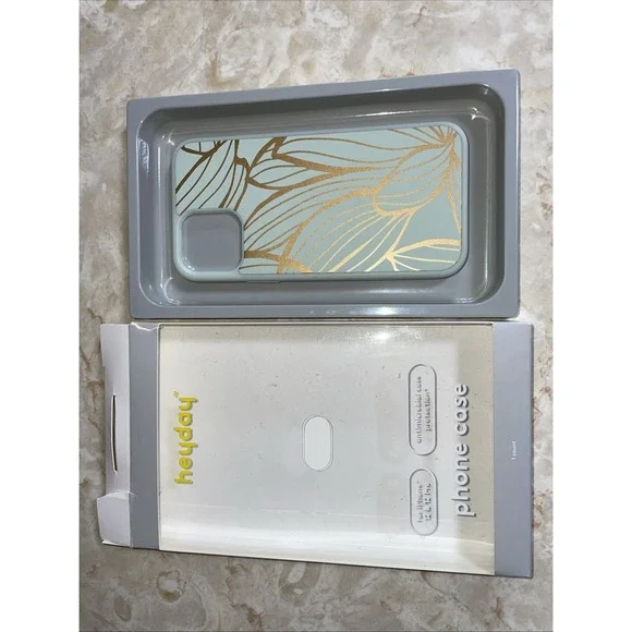 iphone 12 and 12Pro antimicrobial case light mint green &‎ gold leaves wireless