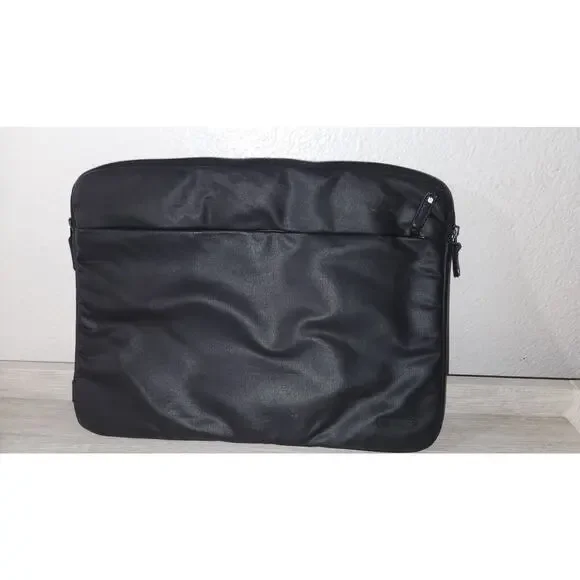 Incase Go Sleeve for 15-inch Laptop