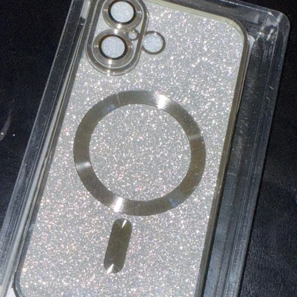 Sparkling Silver Phone Case for iPhone 16