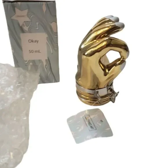 NWB ContainerArt Okay Hand Storage