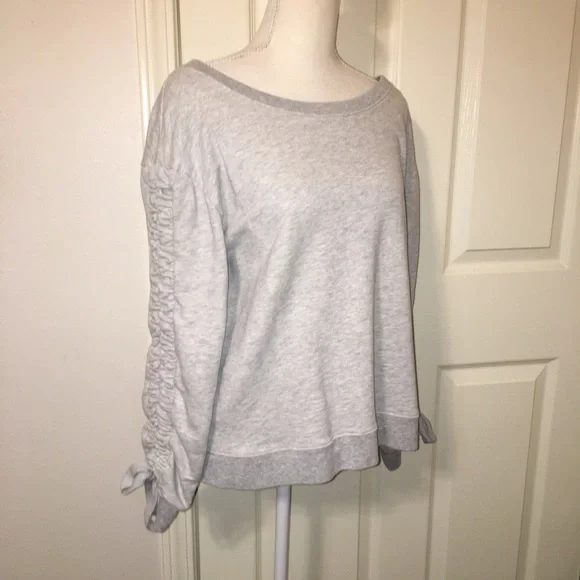 Sanctuary Oversized Ruched Sleeves Sweatshirt