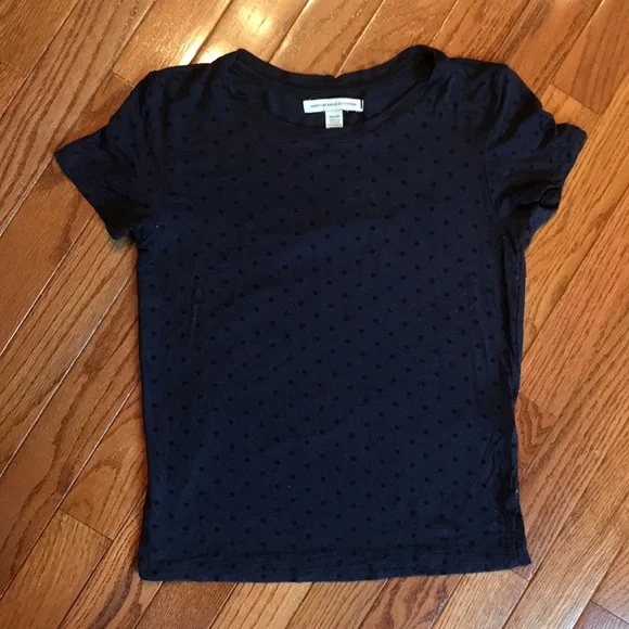 American Eagle blue polka dot cropped shirt