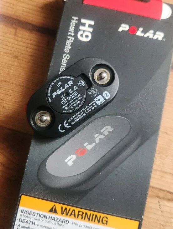 Polar h9 heart rate sensor monitor