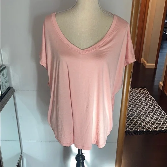Yogalicious Orange/Pink V-Neck Women's Top size 1X