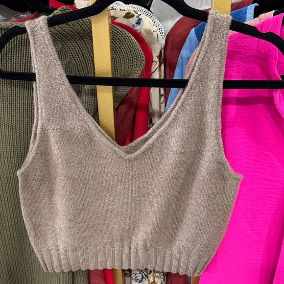 Neutral Taupe V-Neck Knit Crop Tank