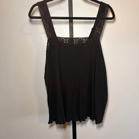 Women's TORRID Black‎ Ribbed Eyelet Tank Top Size 00