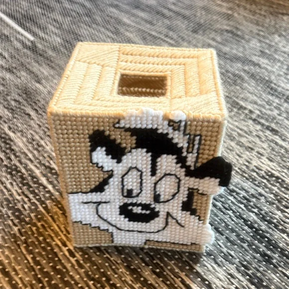 Handcrafted Cartoon Character Tissue Box Cover/Handmage