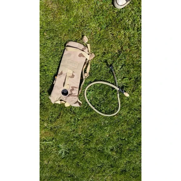 CamelBak‎ ThermoBak 2L Hydration Pack Desert Camo Cordura Tactical Military Bag