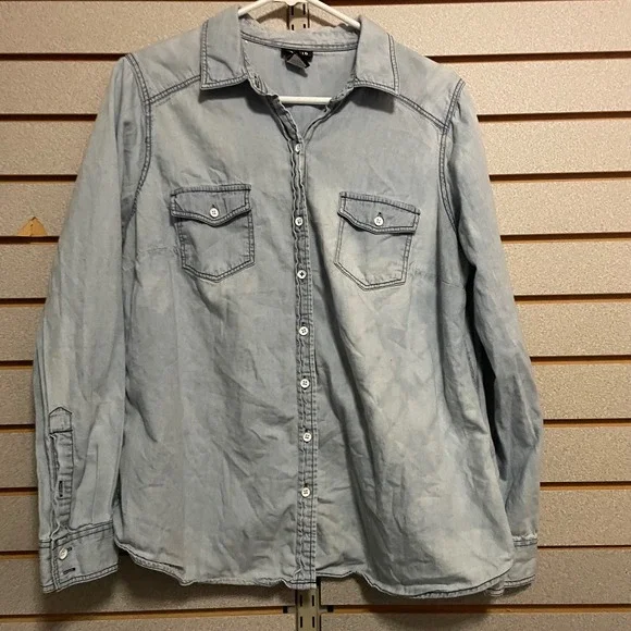 Torrid Women 00 Light Wash Denim Button Down Shirt Long Sleeve Western Pockets L