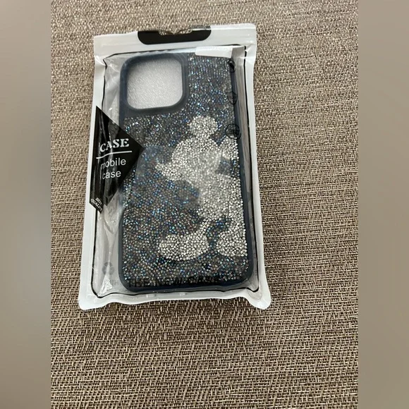 New!‎  iPhone 15 pro max case.  Glitter with Mickey Mouse design.