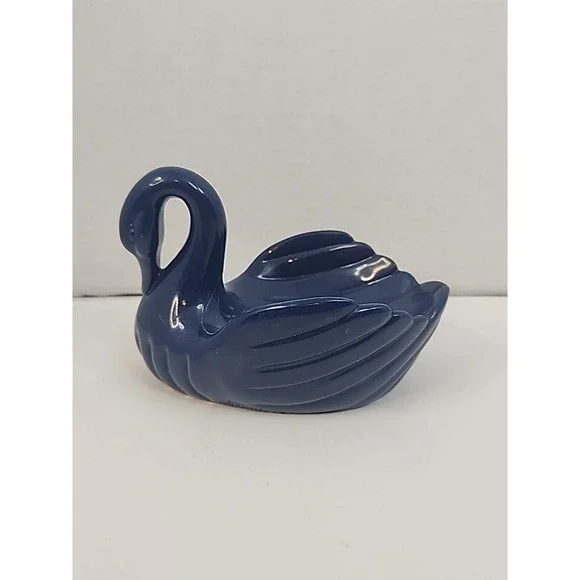 Vintage '94 Retro Acrylic Cobalt Blue Swan Shaped Soap Dish 5.5