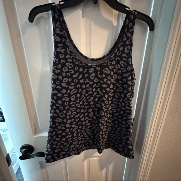 Old Navy First-Layer‎ Leopard Print Tank Top Size L