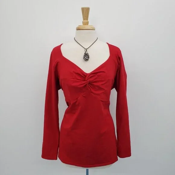 Torrid Womens Red Foxy Sweetheart Twist Top Blouse Plus Size 3 Long‎ Sleeve
