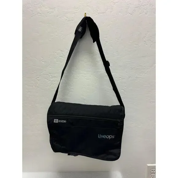 OGIO Black Laptop Messenger‎ Bag With Padded Compartments Shoulder Strap Vault