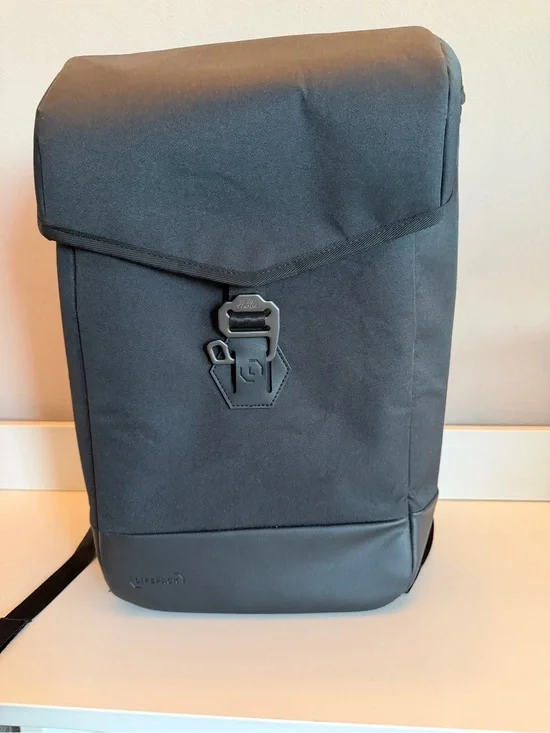 NWT Solgaard Lifepack Backpack Anti Theft Tech Laptop Bag Black NO SOLARBANK