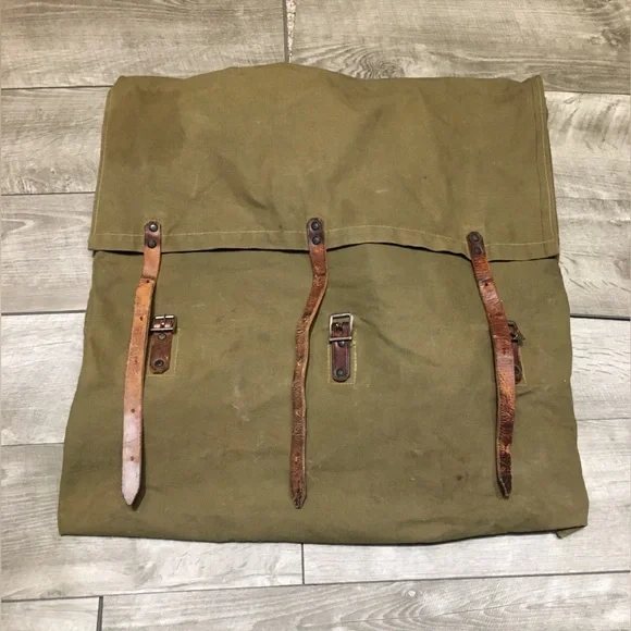 Superior E-I Rucksack Backpack Leather Water Resistant Backpacking Bag Pack