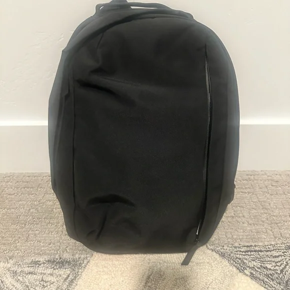 ALPACA Bravo Stylish Black Men's Backpack