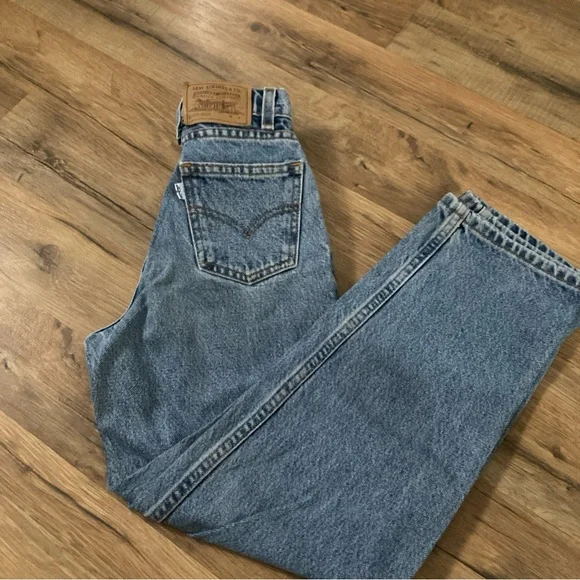Levi’s Vintage 90s 550‎ Relaxed Fit Jeans White Tab Medium Wash Boys 10 Slim