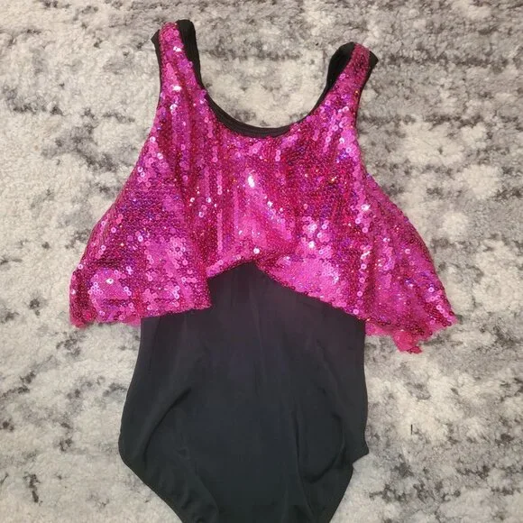 Weissman Girls Fitness Outfit || Darling || EUC