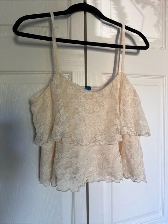 Lace Ruffle Spaghetti Strap Crop Tank in Cream