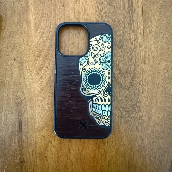 Keyway Skull Design Phone Case iphone 13 pro