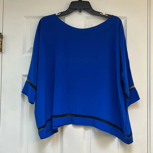 MYNE Ashley Ann Women's Silk  Pullover Top-Size 8  NWOT