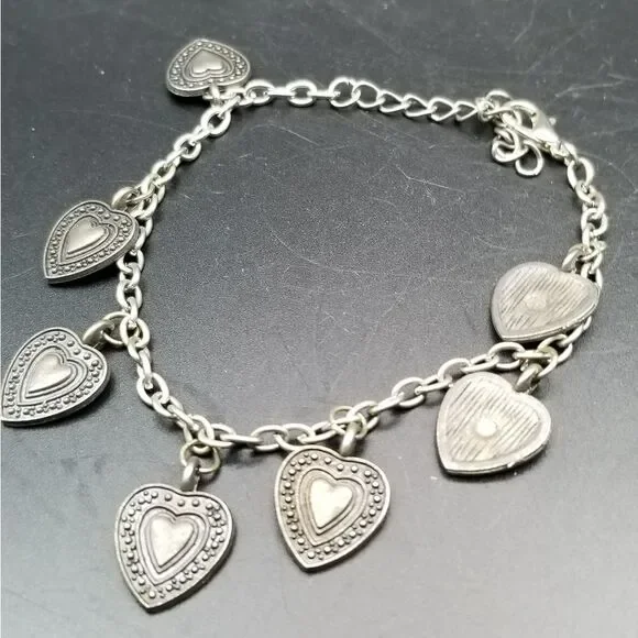 Silver tone lattice victorian doily heart charm braxelet B825