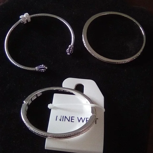 Nine West Silver Tone Crystal Bangle Bracelet Set 3 Piece Stackable Cuff Hinged