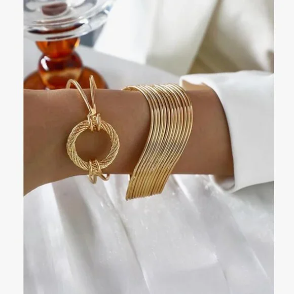 ✨ ZARA Gold Bracelets Set ✨
