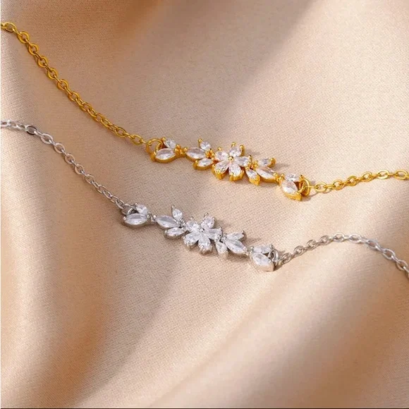Sterling Silver Cubic Zirconia Floral Bracelet