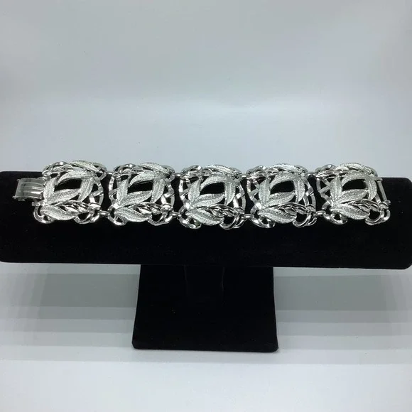 Silver‎ Tone Square Leaf Panel Link Bracelet