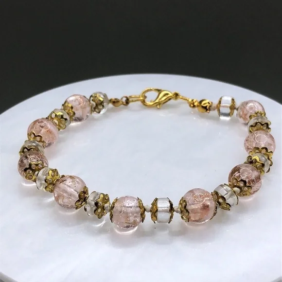 Venetian art glass bead elegant dressy blush pink-ish bracelet gold tone.