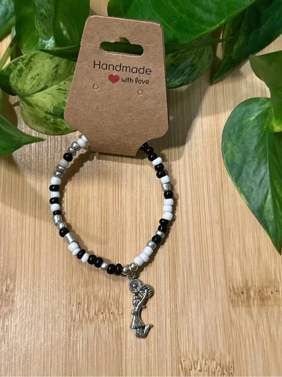 📣✨ Cheer Stretchy Beaded Bracelet | Handmade | Silver Cheer Dangle Charm 📣