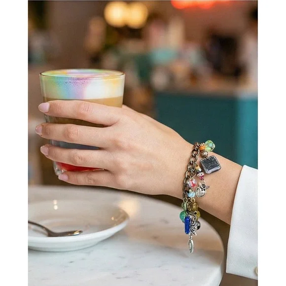 Vintage Charm Bracelet *Bracelet‎ BROKEN* Charms Can Be Used On Other Bracelets