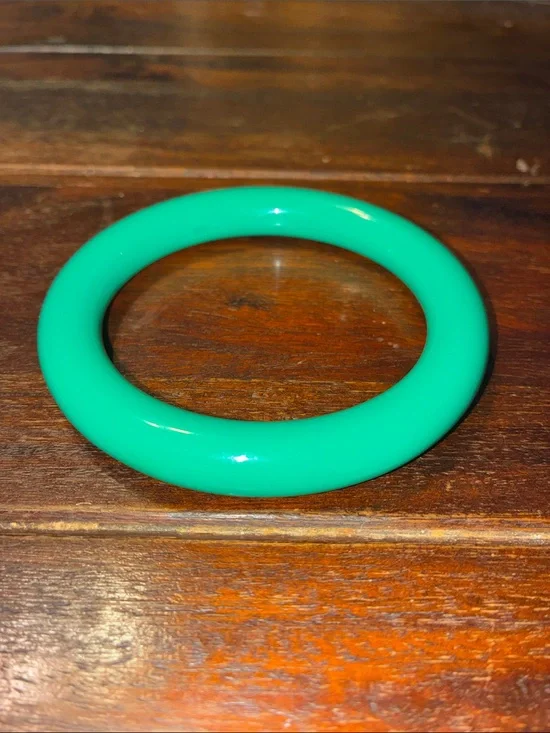 Green White and Turquoise Colored Resin Bangle Bracelets Set of 3 - Unbranded
