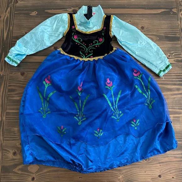 Girls Vogue Fashion Theater Costume One Size Blue Black Floral Embroidered Dress