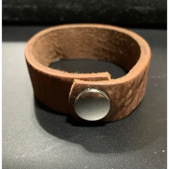 Tanner Goods Leather Brown Bracelet Wristband cuff Snap Button