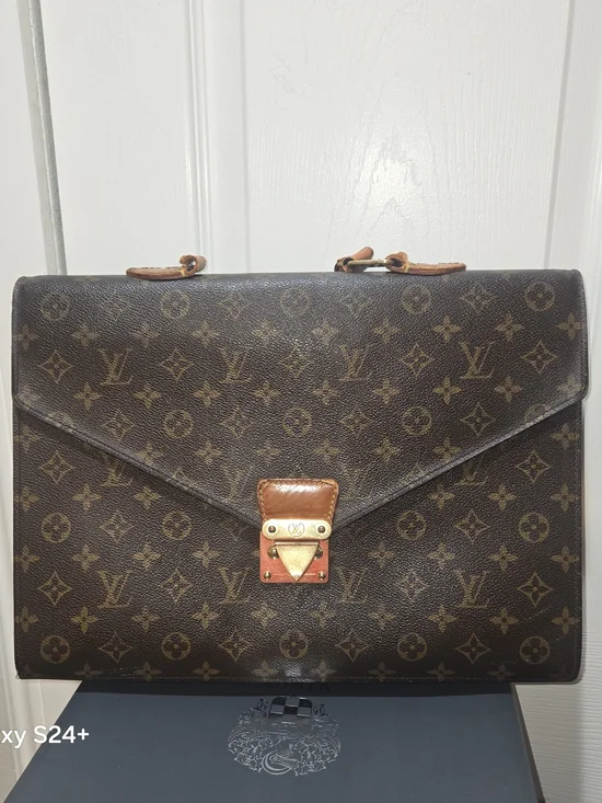 LOUIS VUITTON SERVIETTE CONSEILLER BRIEFCASE M11000