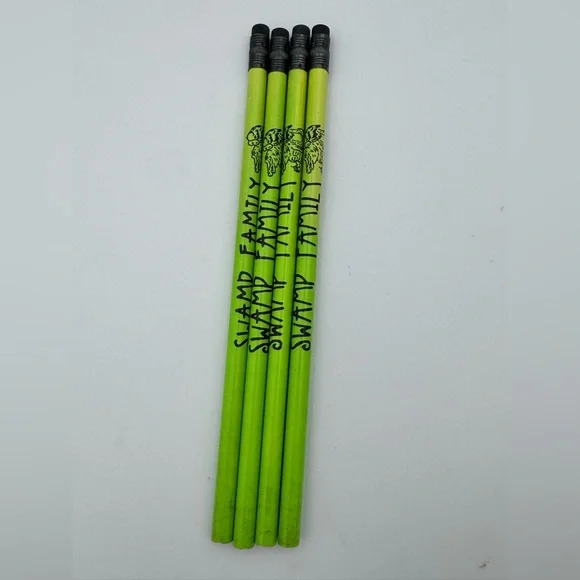 Bunny Meyer Grav3yardgirl‎ Rare Swamp Family Color Changing Pencils