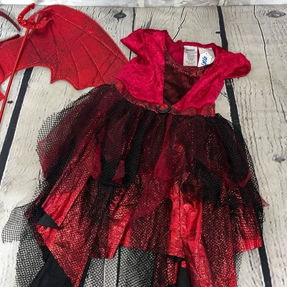 Spirit Halloween devil costume youth 4/6