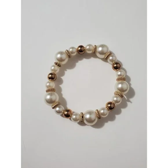 Gold and Pearl Bracelet
