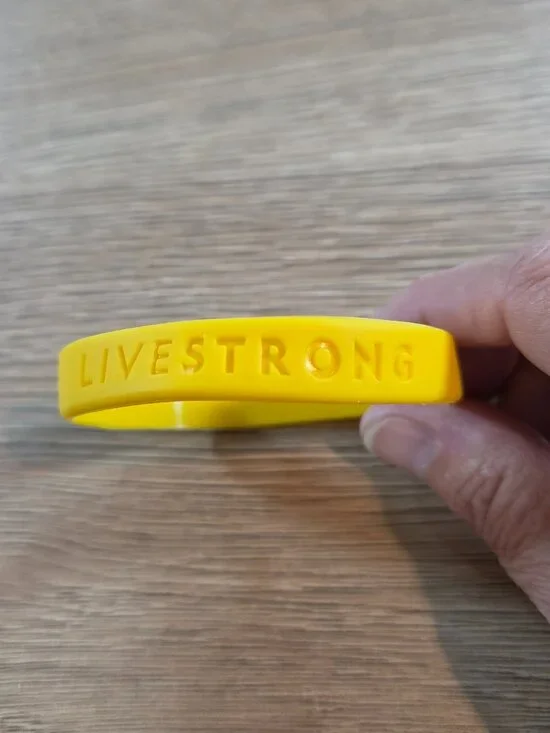 LIVESTRONG Yellow Silicone‎ Wristband Bracelet Cancer Awareness Adult Size