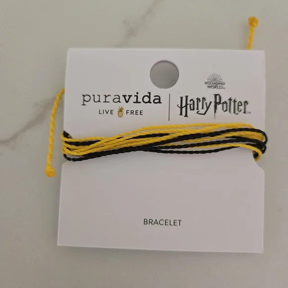 NWT Harry Potter HufflePuff  Bracelet