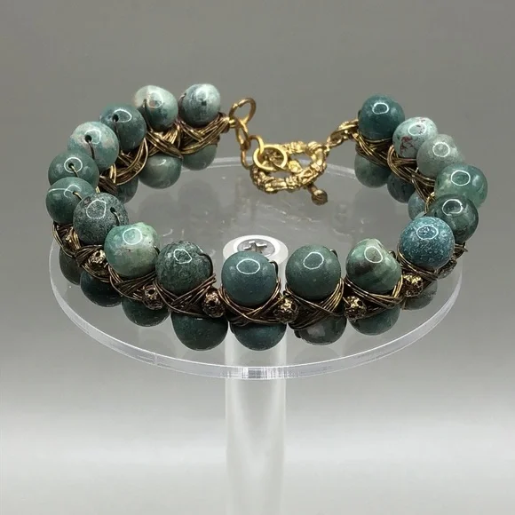 Artisan handcrafted green stone gemstone wire braid toggle clasp bracelet UNISEX