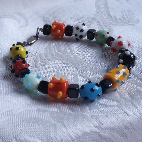 Colorful Art Glass Lampwork Nubby Bead 8in Bracelet
