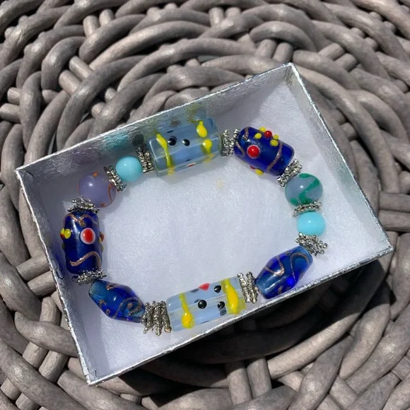 NWOT Painted Glass Bead Bracelet