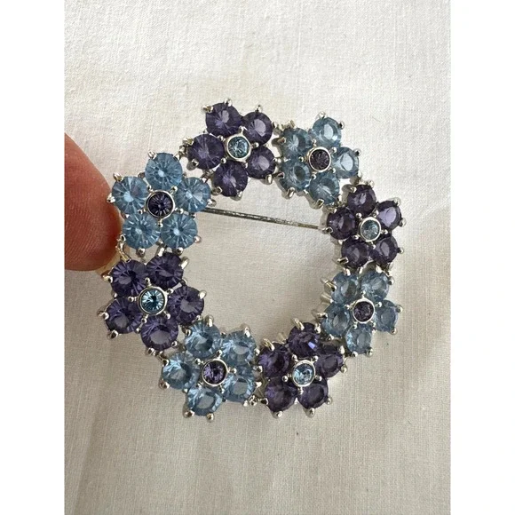 Nolan Miller Light Blue Lavender Crystal Flower Floral Brooch Round Signed