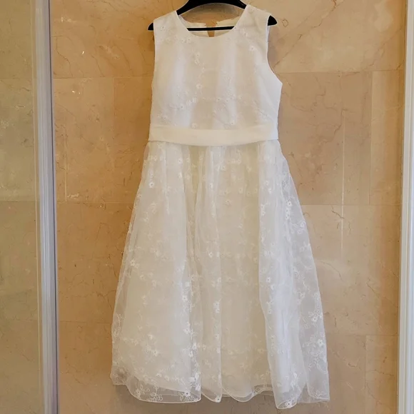 NWT GIRL'S WHITE TULLE FLOWER GIRL DRESS GOWN WITH SATIN BELT SIZE 14