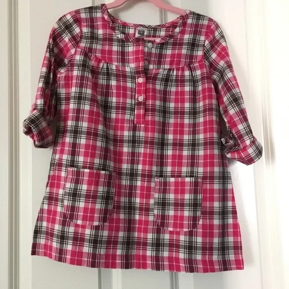 🌸 3/$30🌸 NWOT Plaid Carter’s dress
